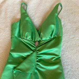 Masquerade | 🦚Vibrant Green gown